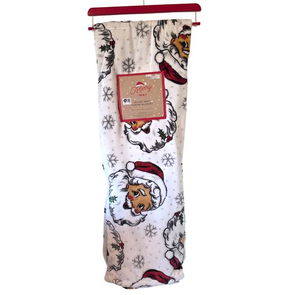 Merry Way Retro Santa Christmas Velvet Soft Plush Blanket Throw 50 x 7 White NEW - Picture 1 of 4